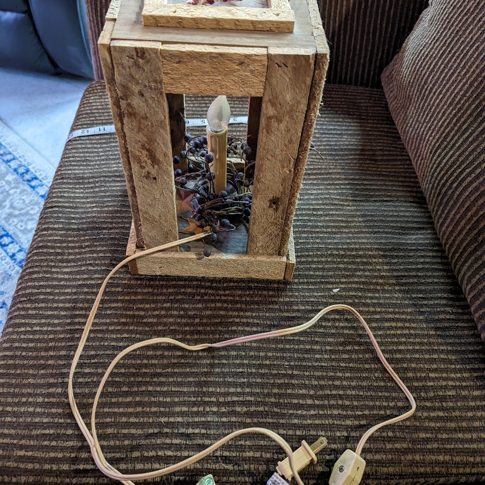 Primitive Candle Box - Picture 9 of 9